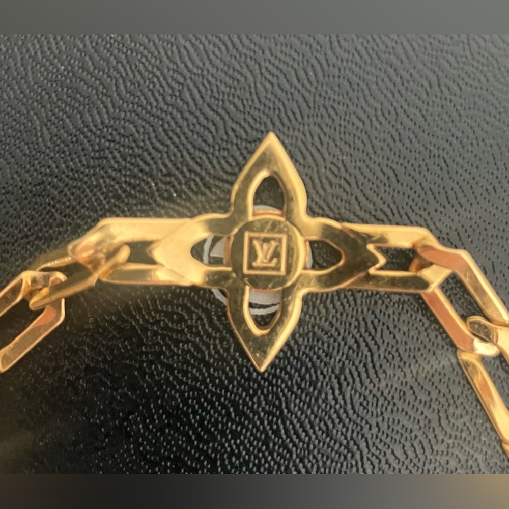 Authentic Louis Vuitton Blossom bracelet - Picture 2 of 7